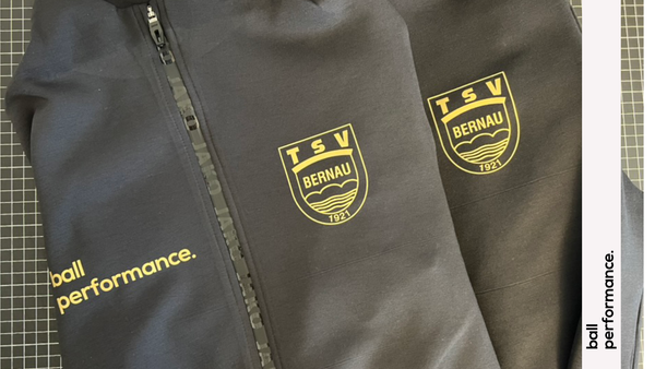 Neue Präsentationsjacken für die Abteilungsleiter des TSV Bernau