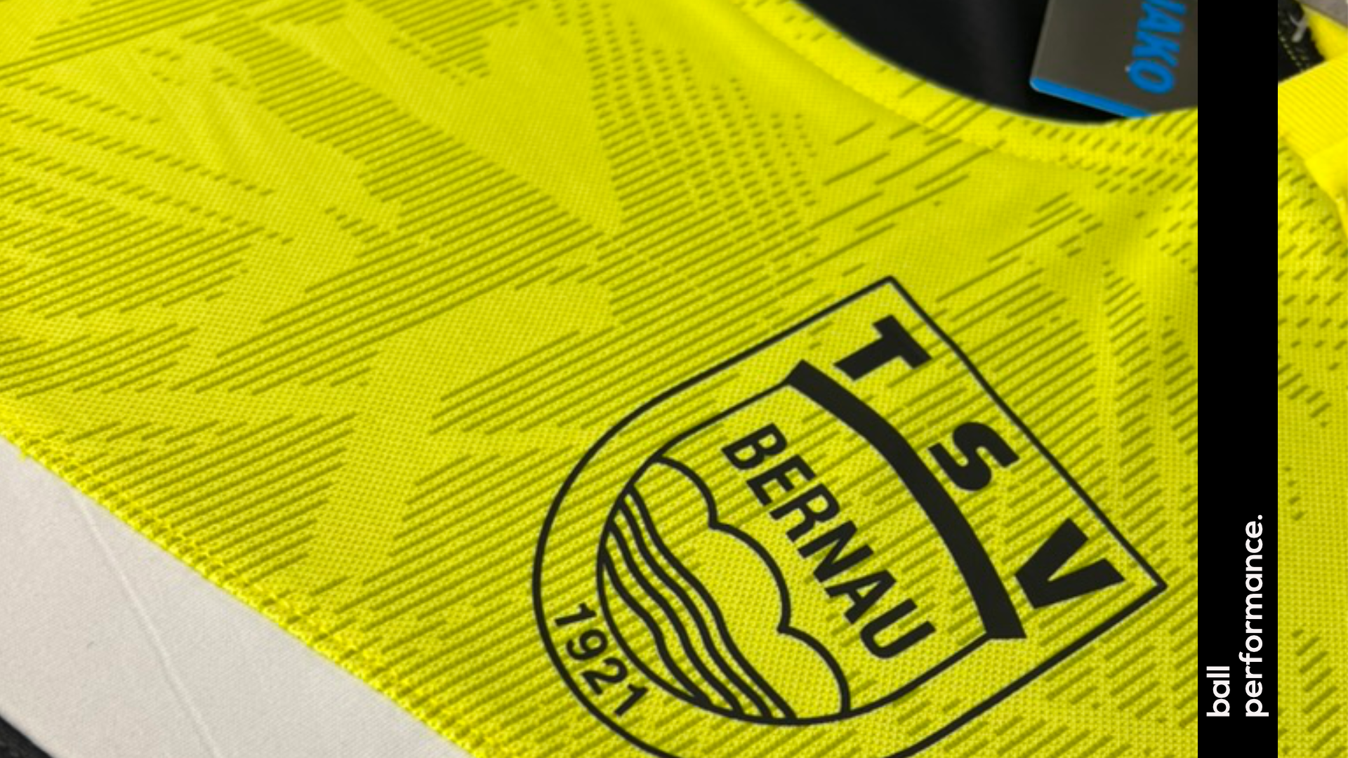 Der TSV Bernau präsentiert die neue Jako Iconic Kollektion